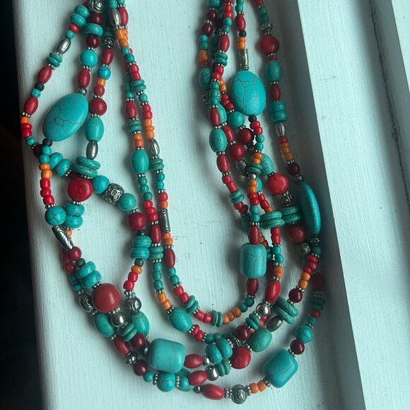 Gorgeous bead necklace - Picture 3 of 4
